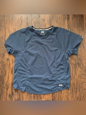 REI XL Blue Swiftland High-Low-Hem Running T-Shirt